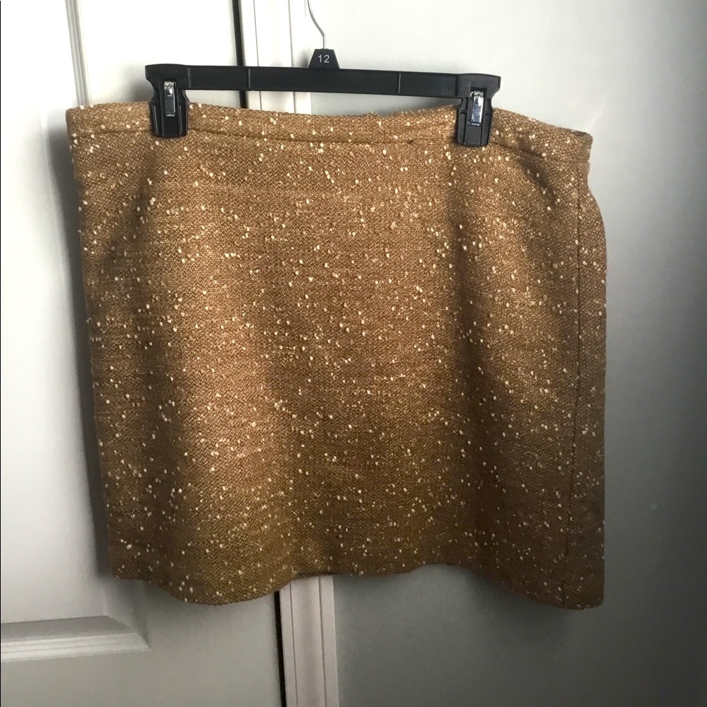 Professional work skirt with gold and cream design